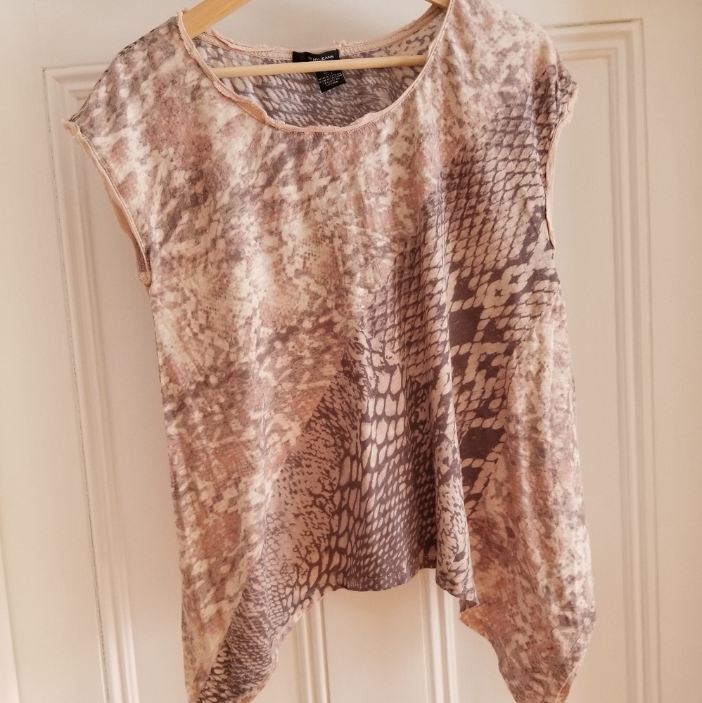 DKNY JEANS Top. Size Small